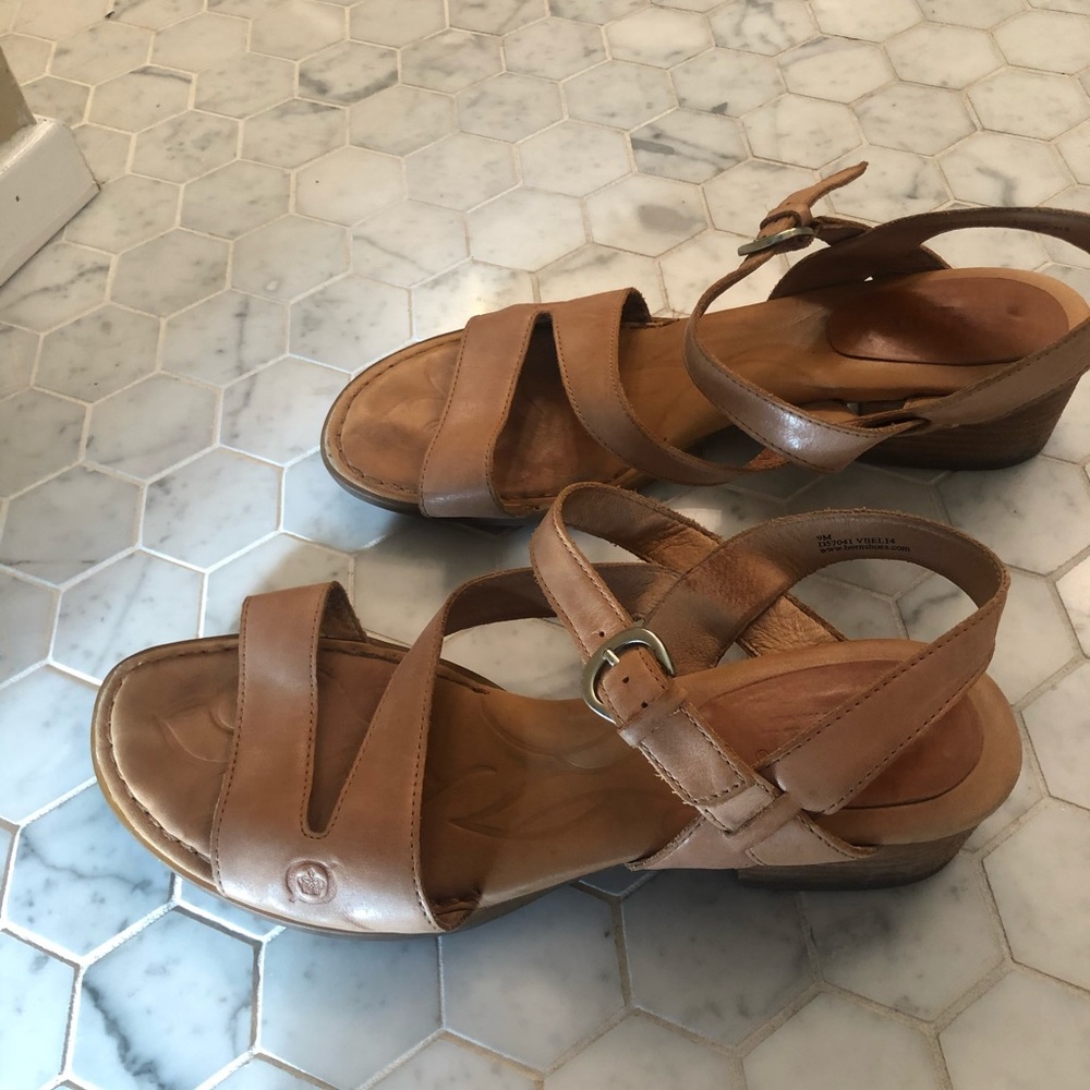 Born Tan Heels